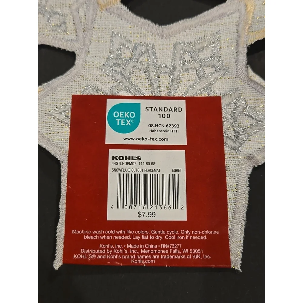 St. Nicholas Square Snowflake Cutout Placemat Set of 4 ~ NWT 13